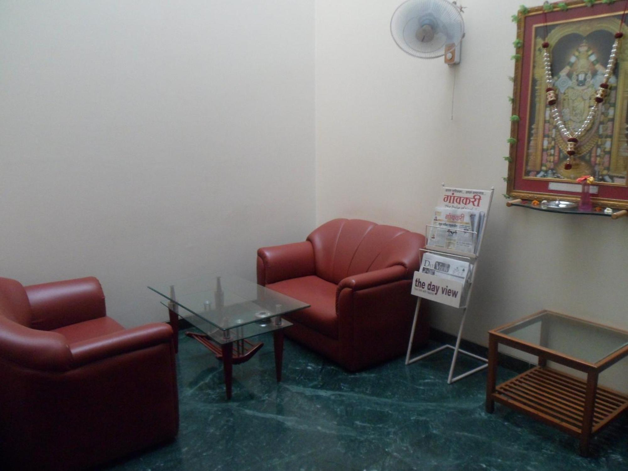 Hotel Pooja International Nashik Exteriör bild