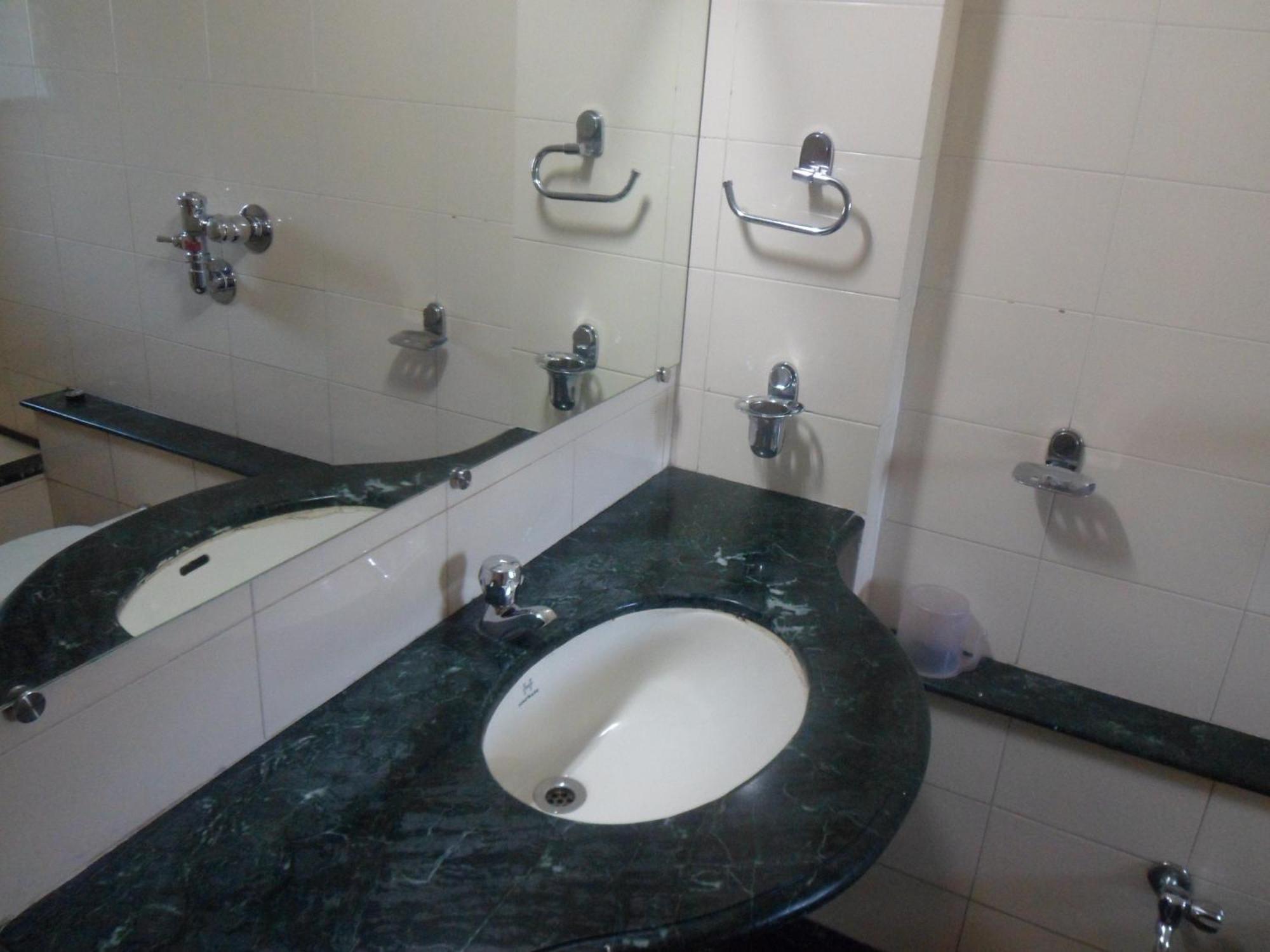 Hotel Pooja International Nashik Exteriör bild